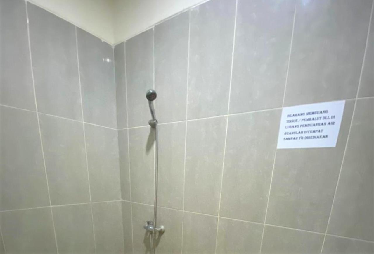 Guest House Onta Baru Makassar Exterior photo