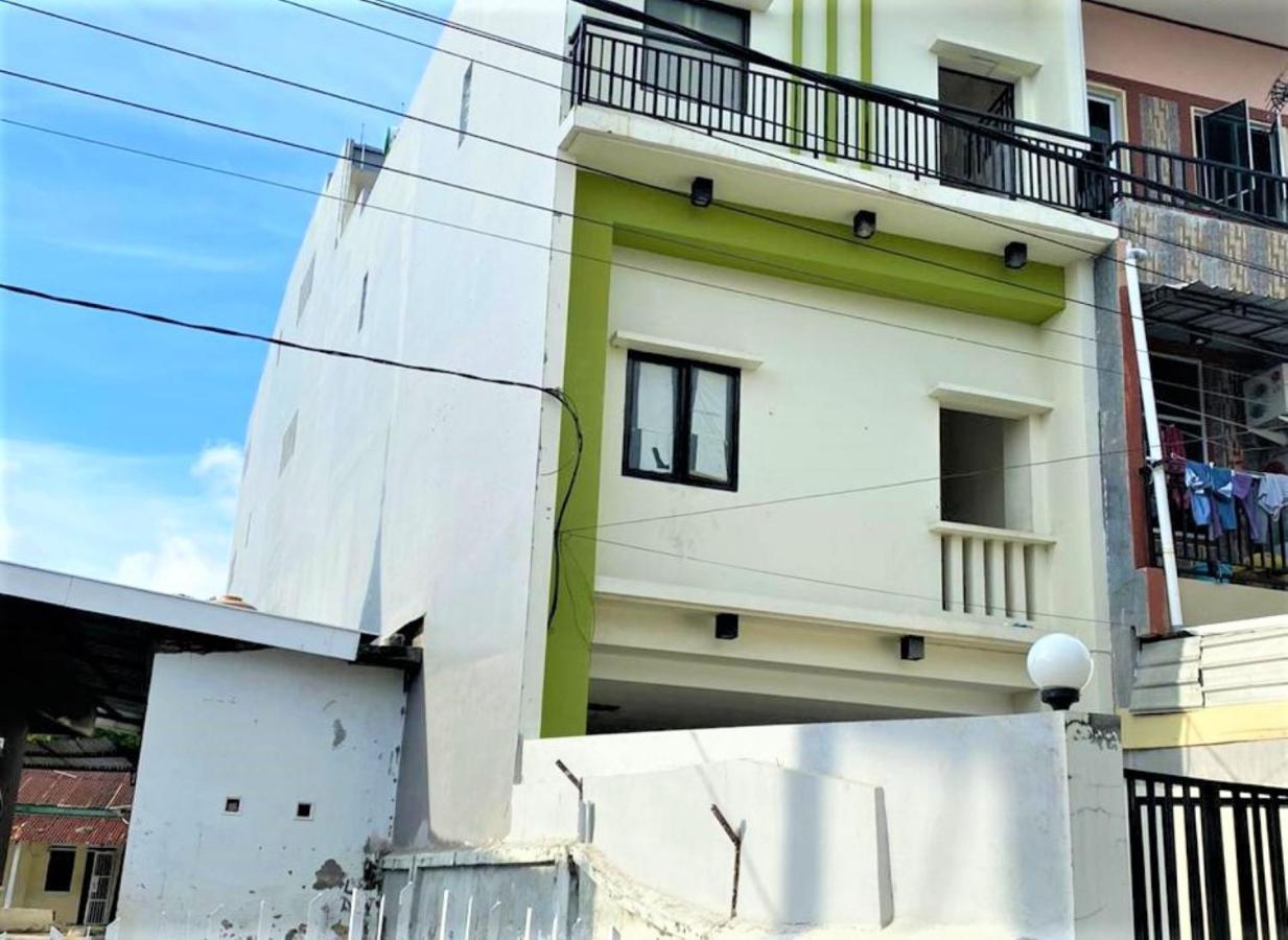 Guest House Onta Baru Makassar Exterior photo